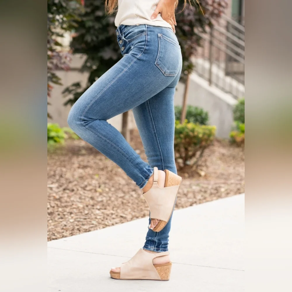 Flying Monkey Disclosure High Rise Light Blue Skinny Jeans Size 32, New W/O Tag! - Picture 2 of 13